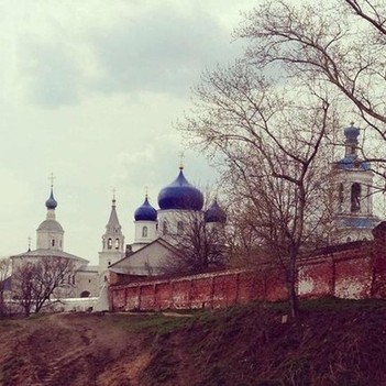 Модульный Тоновский собор Боголюбовского монастыря. Неказистый и монструозный