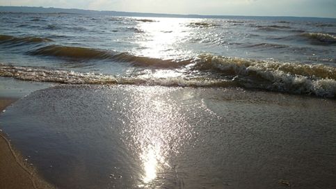 Море-море...  да это же Волга!
