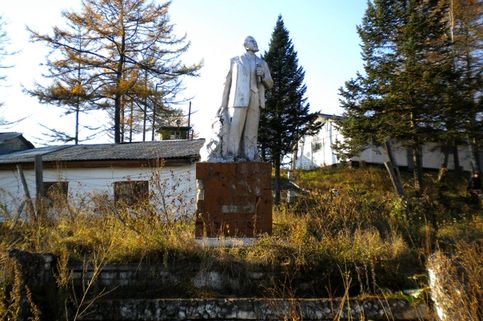 Памятник В. И. Ленину на территории Бывшей ВМБ ТОФ