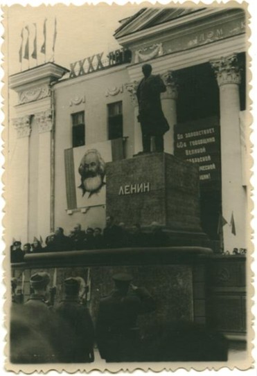 Открытие памятника Ленину, 1957 г (Советская Гавань)