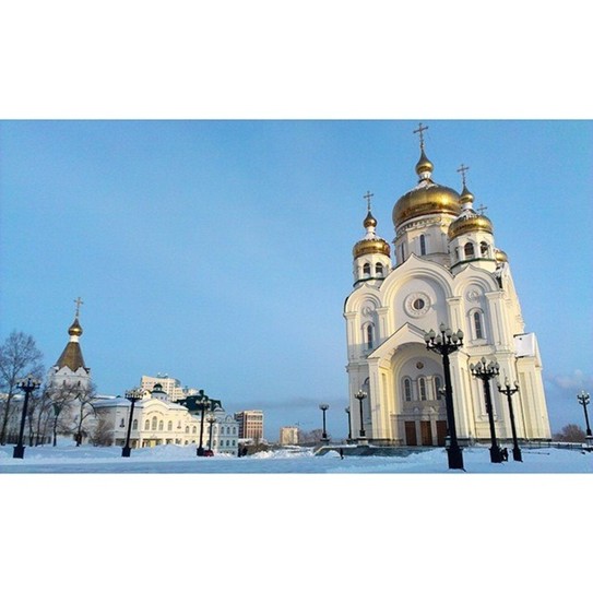 Сегодня решила прогуляться по центру и показать Вам, что Хабаровск вс-таки довольно симпатичный город. И есть в нм красивые места! Площадь славы