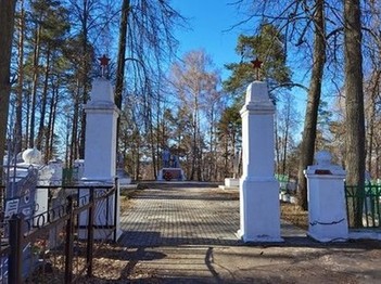 Старых захоронений на кладбище практически не осталось