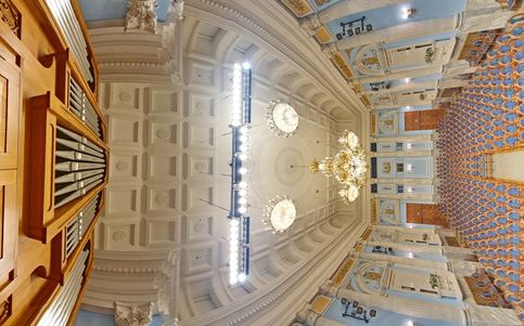 Красивая космическая панорама органного зала Челябинской филармонии!