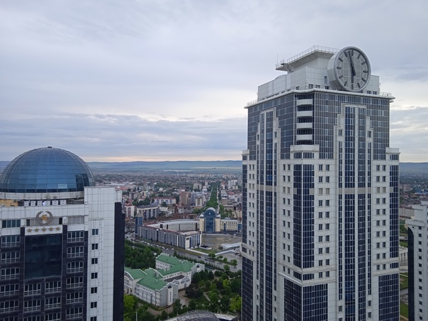 Чечня, г. Грозный. Смотровая площадка на одной из башен в Грозном-Сити. Май 2022 г