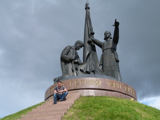 Г. Чебоксары Монумент Воинской Славы лето 2014 год