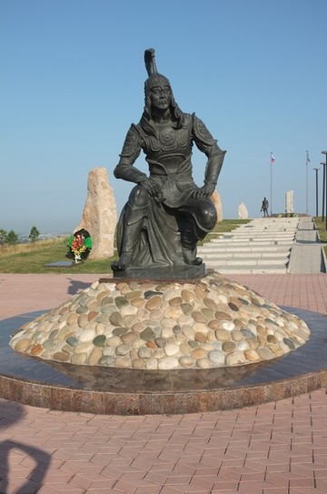 Памятник хакасскому воину