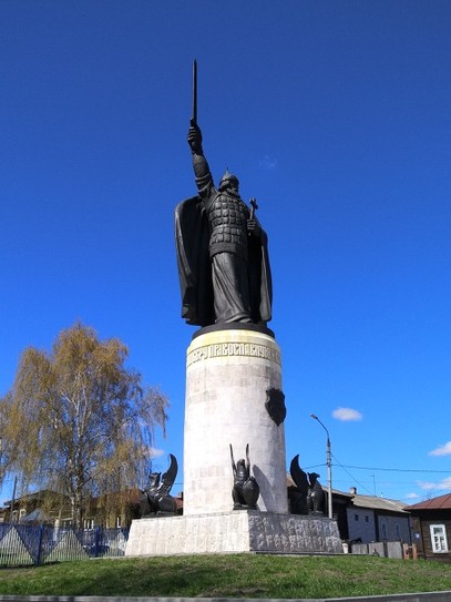 Илья-Муромец, памятник на смотровой площадке в г. Муроме над Окой