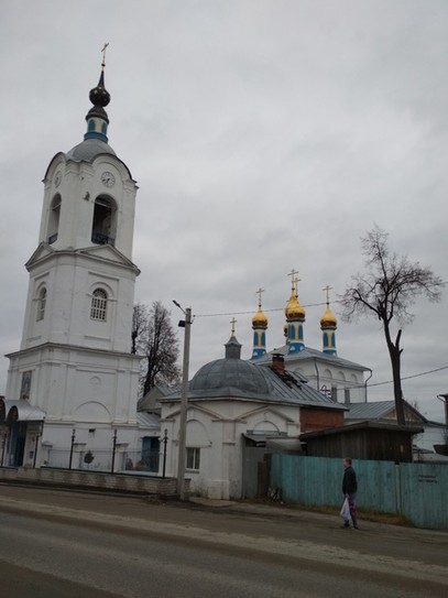 Свято-Покровский храм в городе Покрове