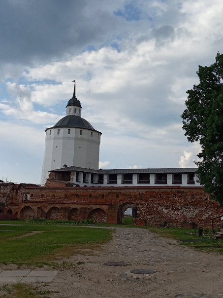 Белозерская башня (1660г)