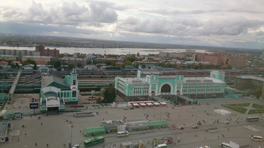 Новосибирск железнодорожный вокзал (вид с окна отеля)