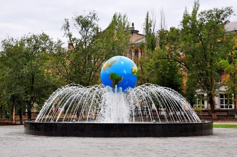 Новый фонтан в парке 70-летия Победы. (г. Волгоград, 15 сентября 2015 г. )