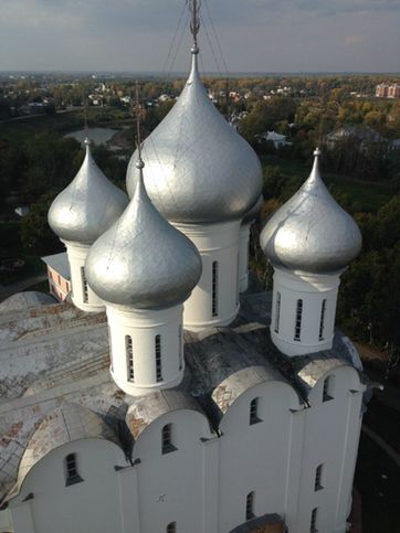 Вид на собор Софии с колокольни Воскресенского собора