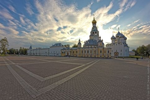 Кремлевская площадь, Вологодский Кремль. Истинный HDRI на фишай