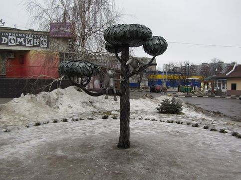 Памятник котнку с улицы Лизюкова