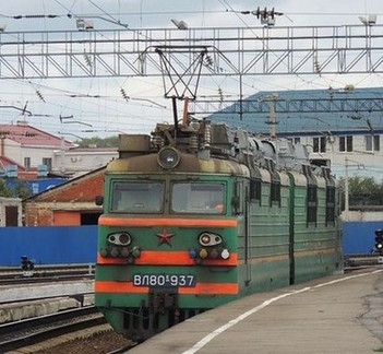 ВЛ80С-937 на ст. Лиски, Воронежская область. 26 сентября 2013 г