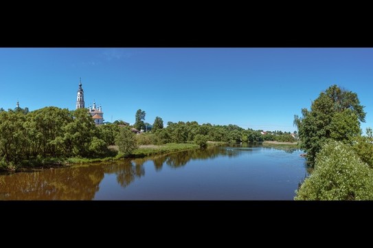 Панорама с моста через реку Ухтохма в Лежнево