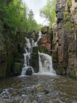 Уковский водопад. Нижнеудинский район, Иркутская область