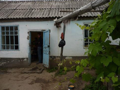 Дом знакомого узбека в селе под Нальчиком