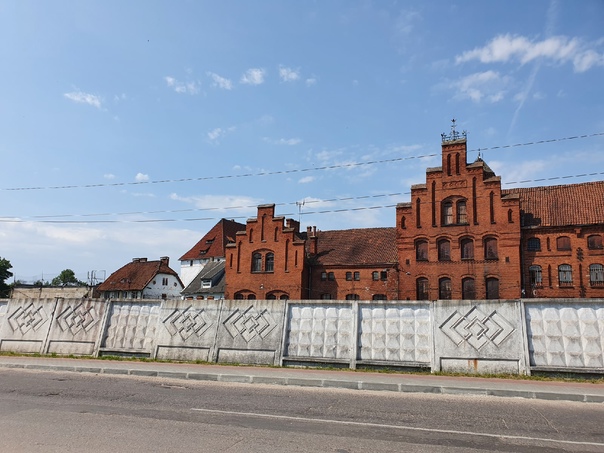 Замок Тапиау - самый целый и самый недоступный, Гвардейск (Тапиау), Калининградская область