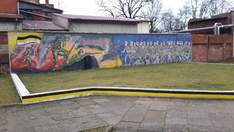 Черняховск (Инстербург). Граффити о первой мировой войне возле местного краеведческого музея