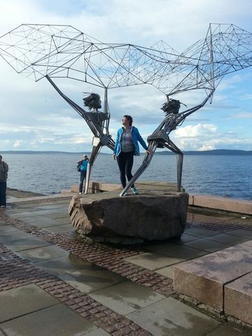 Памятник браконьерам. Набережная озера Онега. Петрозаводск