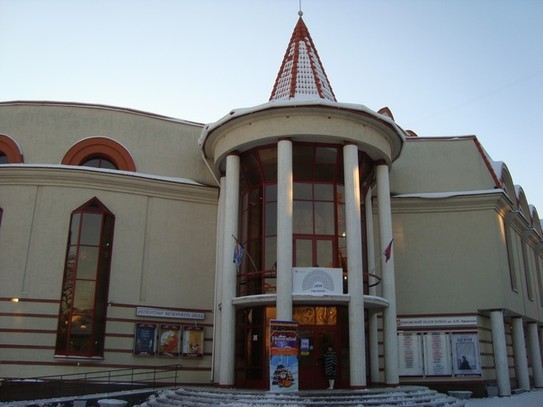 Театр кукол имени А. Н. Афанасьева на Спасской улице был открыт в 1935 г., но новое здание театра было построено недавно, в 2009 г