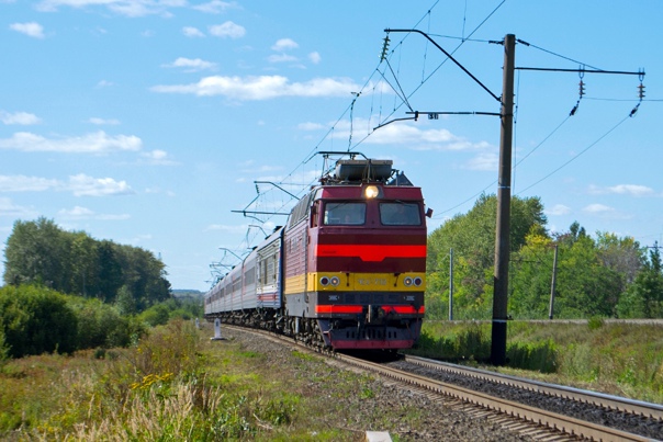 ЧС4Т-732 с пассажирским поездом на перегоне Ацвеж - Котельнич-I