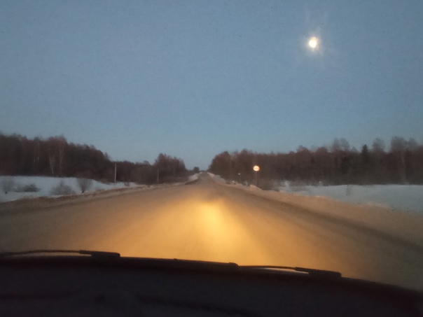 По дороге в Волгореченск. Ночь ожидается сегодня лунная
