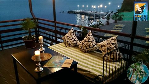 Друзья! Самый Летний ресторан, приглашает Вас провести романтичный вечер! Кристально чистый воздух! Прекрасный вид на море - это дает ощущения нахождения в сказке, чего часто не достает в суматошной жизни!