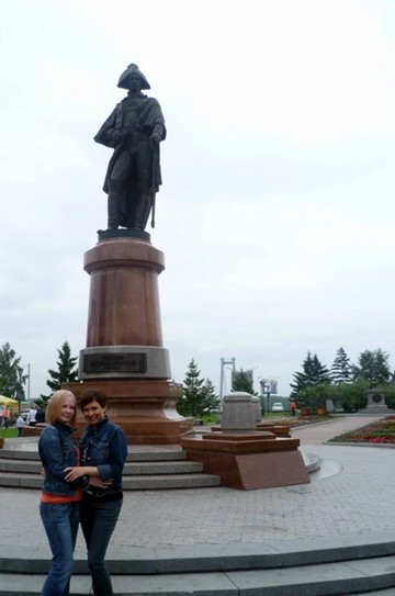 Памятник Резанову Н. П., г. Красноярск, 2013г