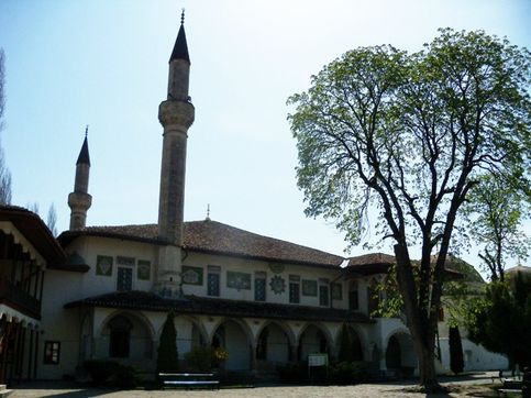 Ханский дворец. Большая мечеть