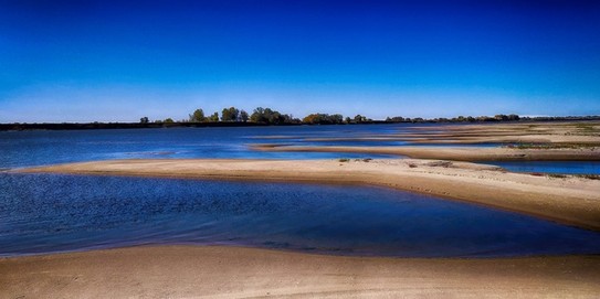 Песчаные косы на реке Ахтубе. 6. 10. 2021г