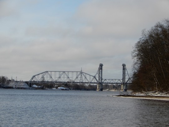 Кузьминский мост, река Нева, Ленинградская область, 7 ноября 2019 года