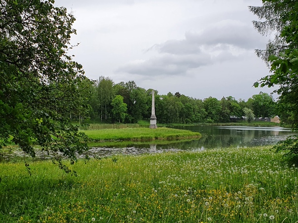 Чесменская колонна. Парк Гатчинского дворца, Гатчина, Ленинградская область