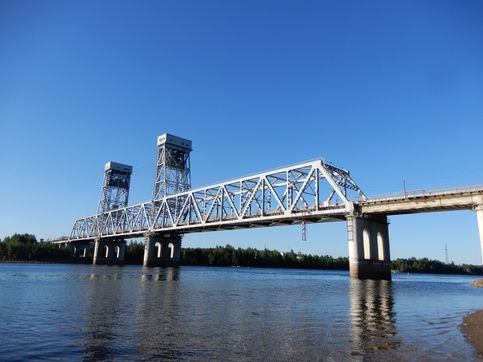 Лодейнопольский мост, река Свирь, Лодейное Поле, Ленинградская область, 10 июня 2019 года