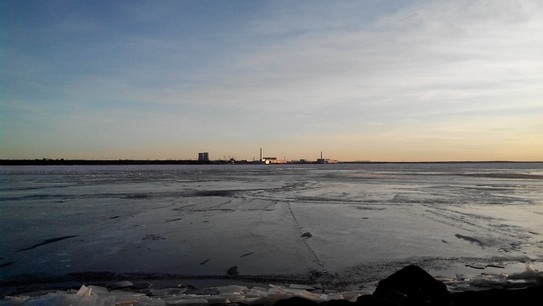 Ленинградская АЭС, вид со стороны Финского залива