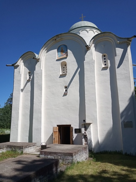Успенский собор Староладожского Свято-Успенского девичьего монастыря