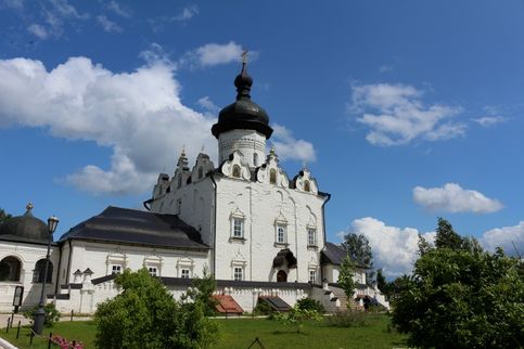 Успенско-Богородичный Мужской монастырь  1555г. Собор Успения Пресвятой Богородицы 1561 г