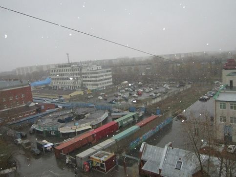 Рынок Докучаево ! первый снег ! 2012г 20 октября