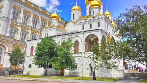 Благовещенский собор и Большой Кремлевский дворец