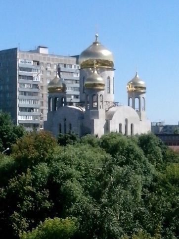По пути в парк строящийся Храм в Новогиреево.