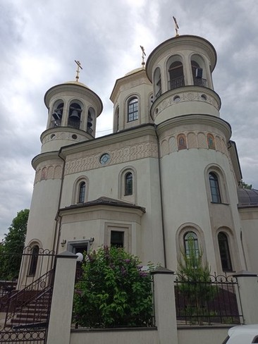 Новый современный храм по пути в Саввино-Сторожевский монастырь