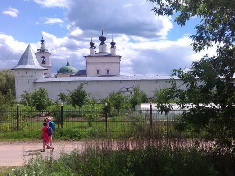 Свято-троицкий белопесоцкий женский монастырь