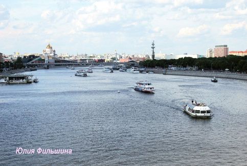 Вид с Новоандреевского моста на Крымский мост