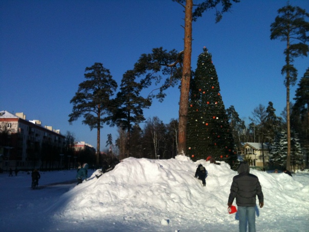 19 января 2014. Площадь перед Ледовым Дворцом