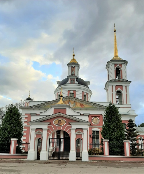 Храм в Алмазово. Восстановлен  30 лет  назад