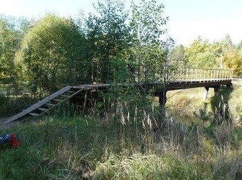 Мост через реку Поля
