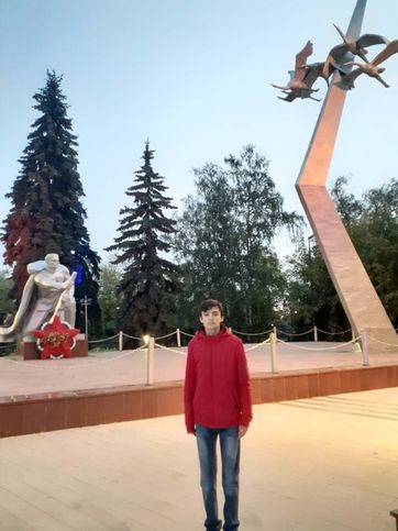 Белая Дача. Памятник Журавлям, придуманный благодаря реквиему о войне Журавли