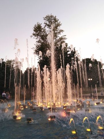 06 июля 2021...Поющий фонтан в парке. Люберцы. Московская область...