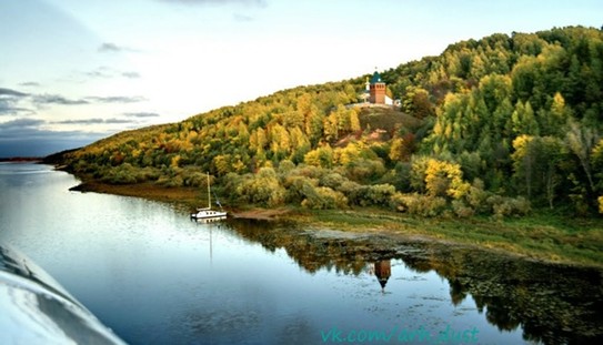 Дудин монастырь. Вид с реки